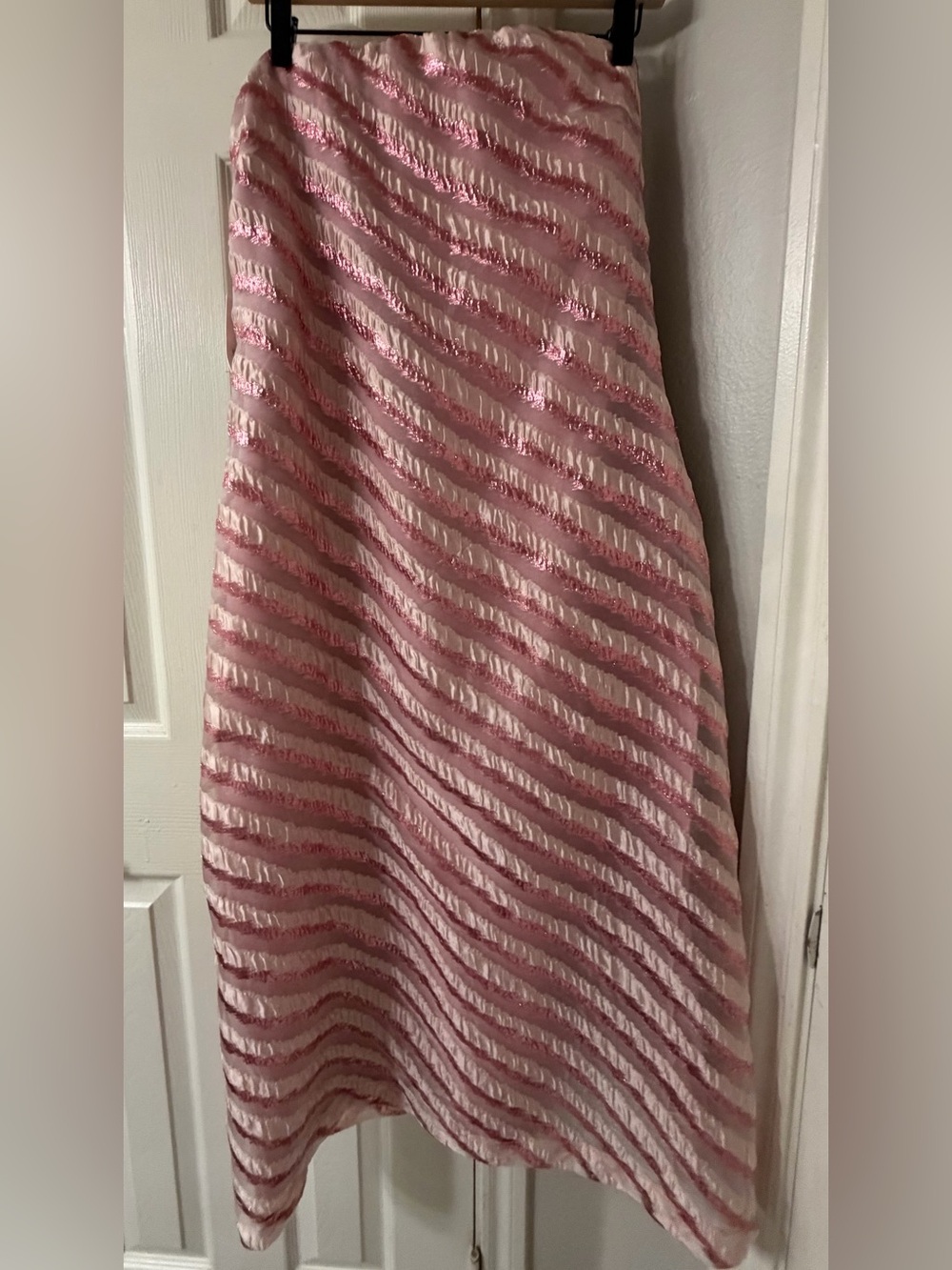 NWT Tuckernuck Hyacinth House Pink Shimmer Stripes Mila Strapless Midi Dress Med